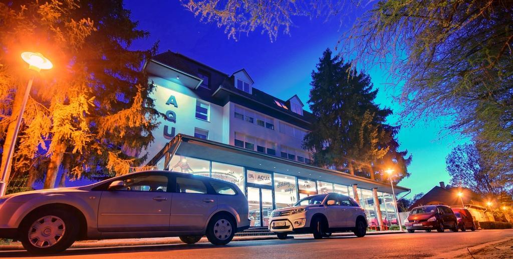 Aqua Hotel Gyula Bagian luar foto